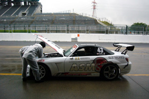 0525pitworkL1030836.jpg