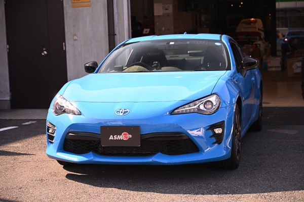 100404_toyota_86_.jpg