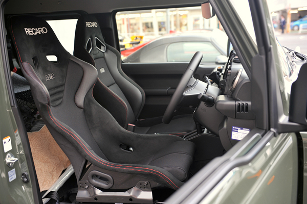 181202_Suzuki_Jimny_RECARO_rsg_sr7f_Ruby_asm_.jpg
