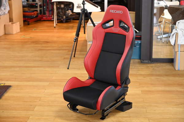 190820_fiat500_recaro_sr7_asmyokohama_.jpg