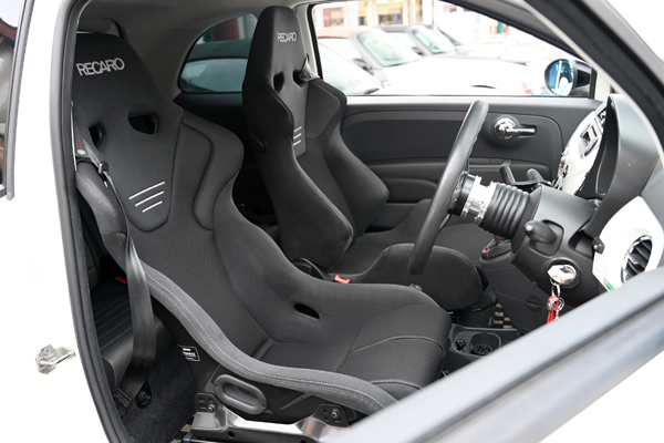 190913_fiat500_recaro_rsg_asmyokohama_.jpg