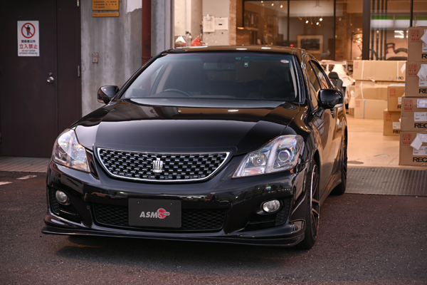 191013_toyota_crown_.jpg