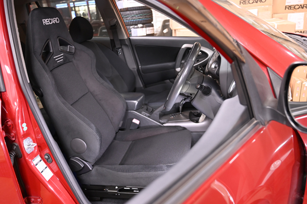 191102_rav4_recaro_sr7f_gu100h_.jpg