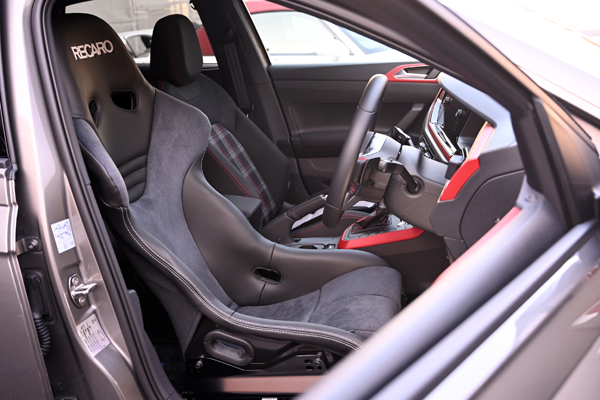 200111_vw_recaro_rsg_asmyokohama.jpg