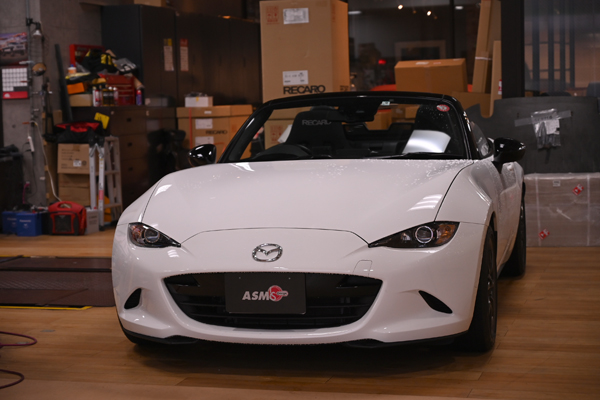 200314_roadster_.jpg