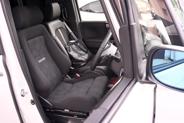 200714_nbox_asmyokohama_recaro_ergomedld.jpg