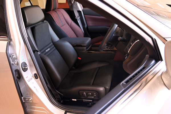 200805_crown_recaro_orthopad_asmyokohama.jpg
