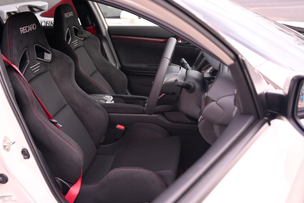 201111_fk8_recaro_sr7_sr7f_asmyokohama_.jpg